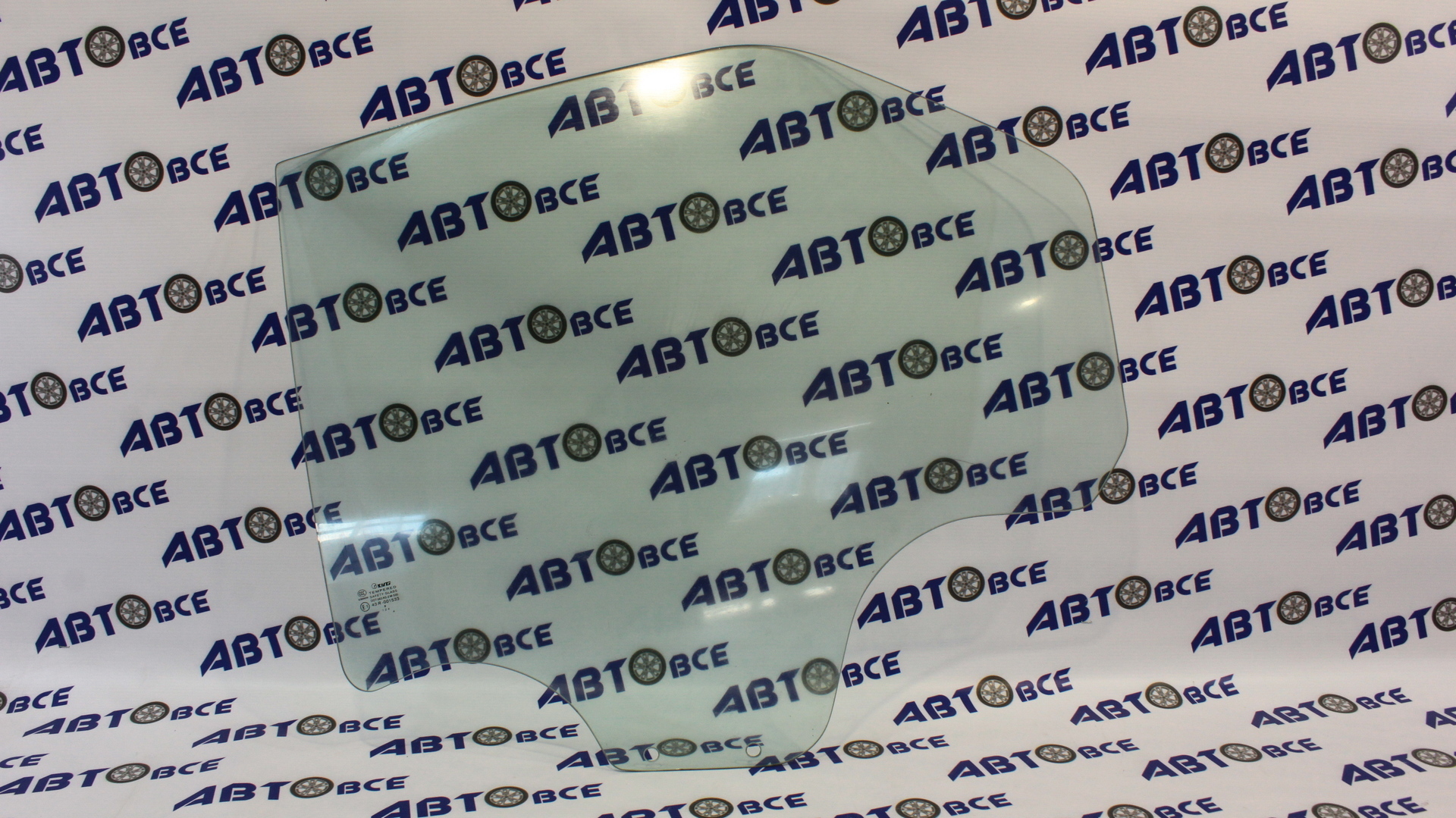 Стекло боковое заднее левое Logan КМК